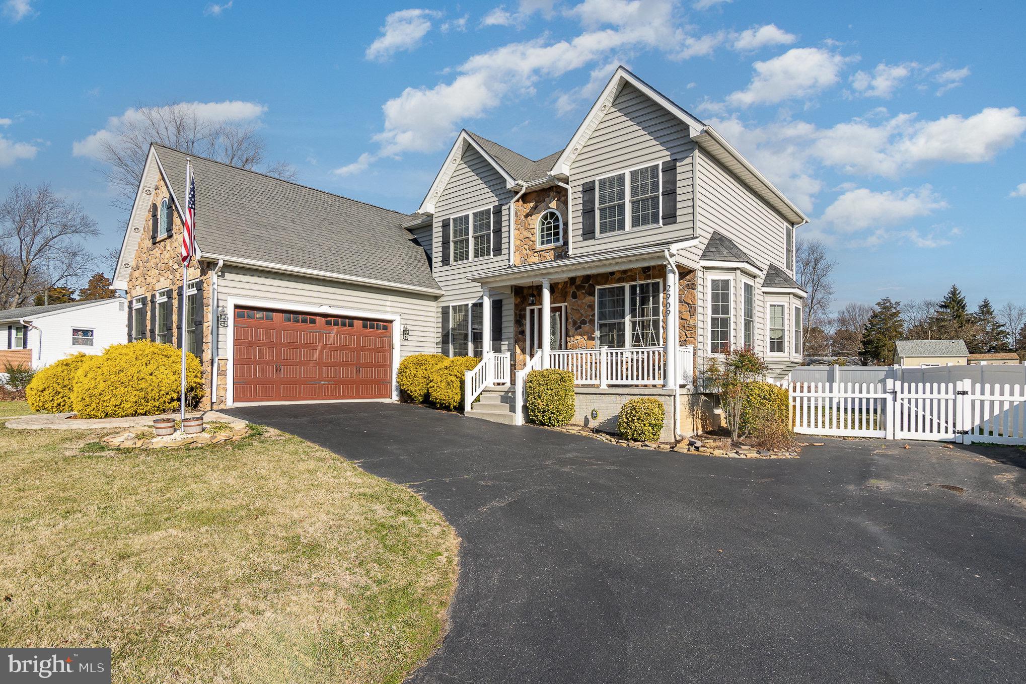 PRESTON MANOR - Residential