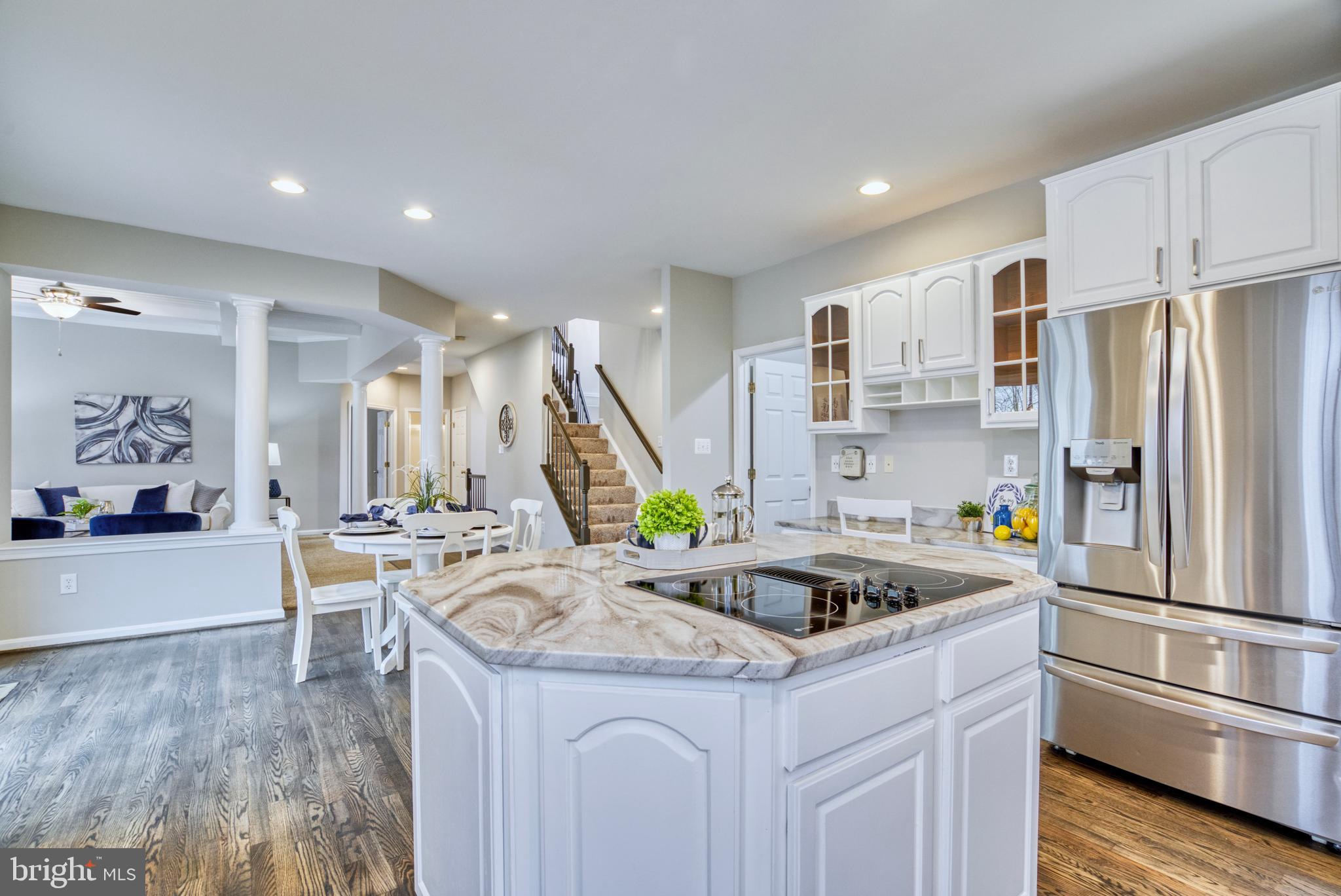 SARATOGA HUNT - Residential