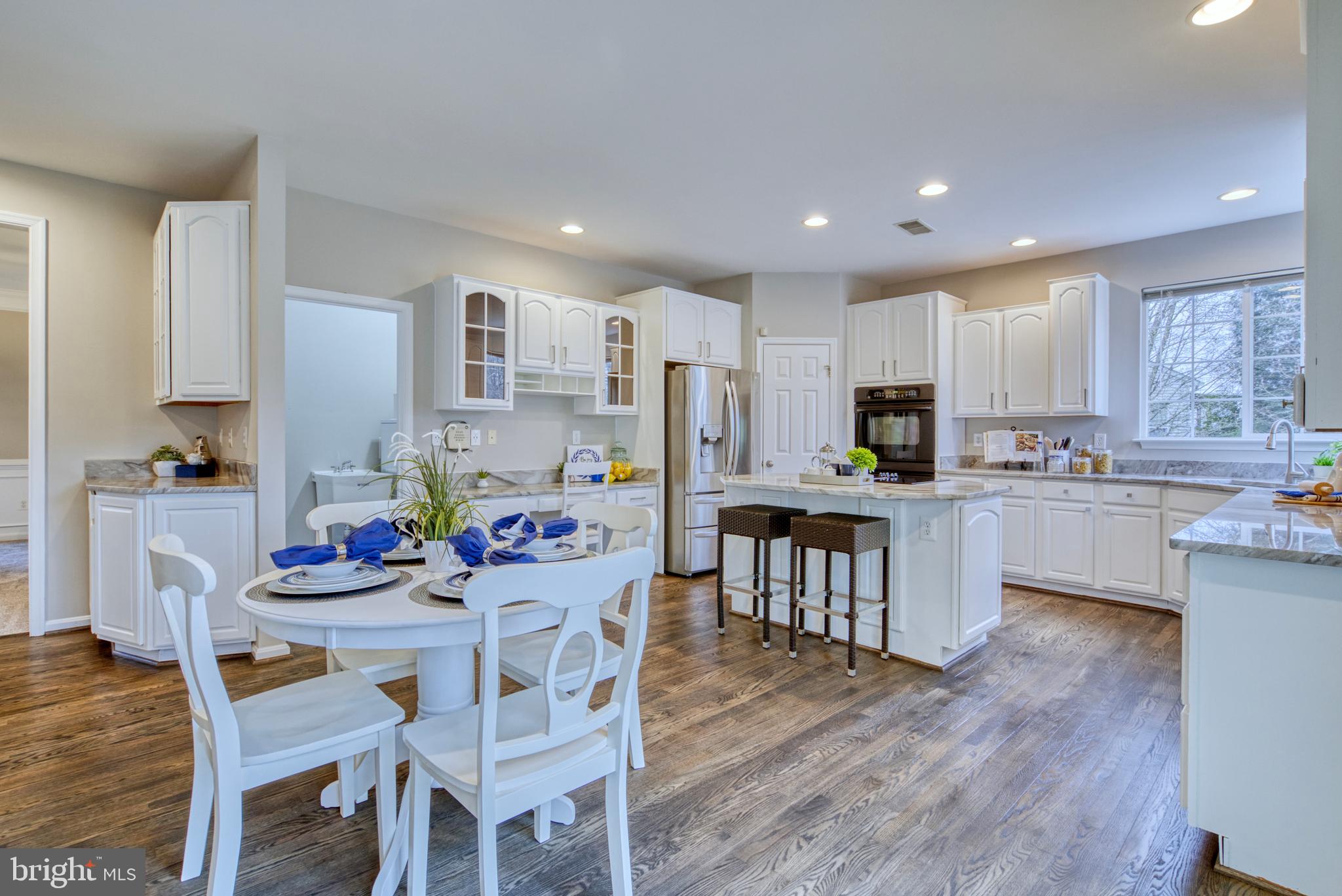 SARATOGA HUNT - Residential