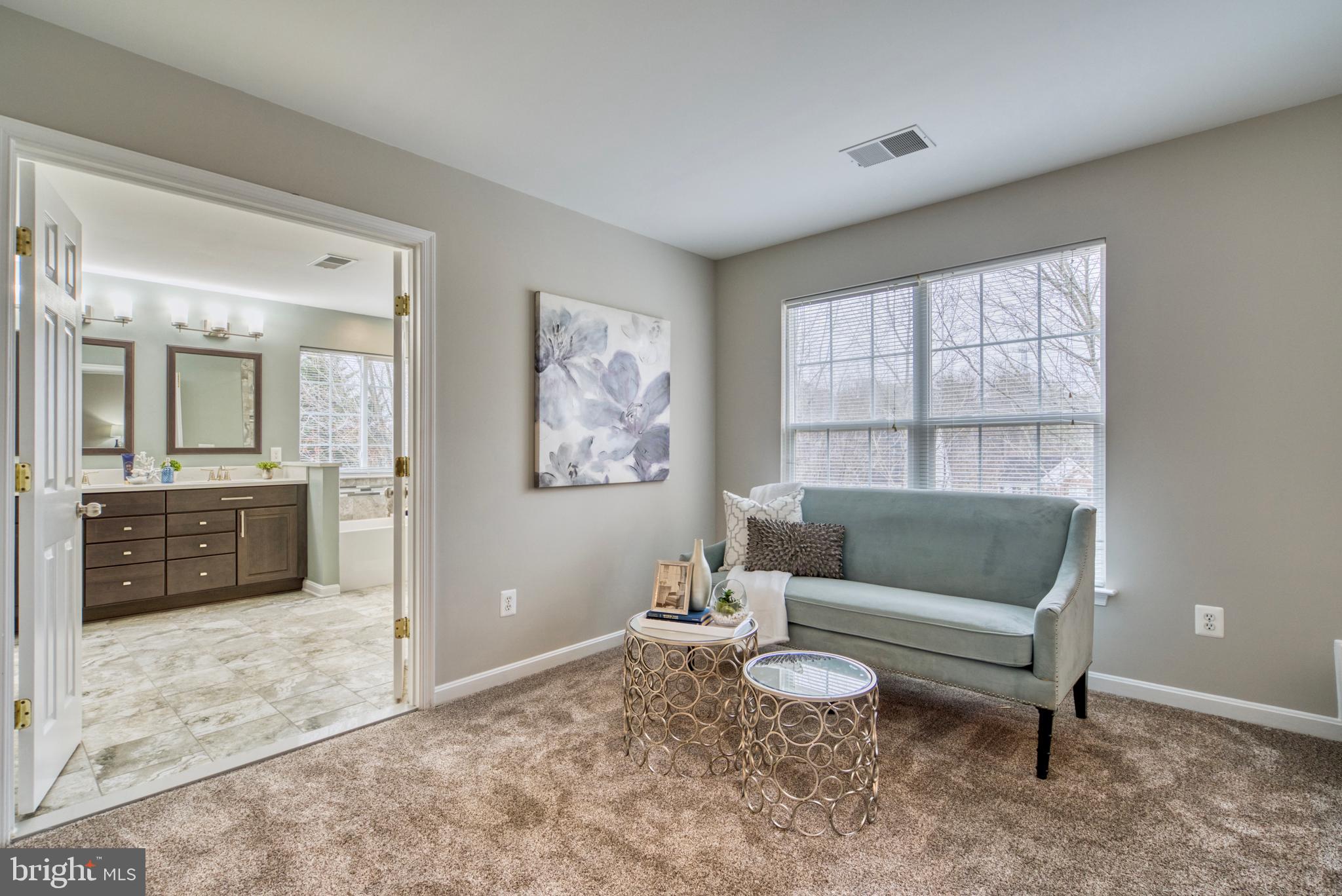 SARATOGA HUNT - Residential