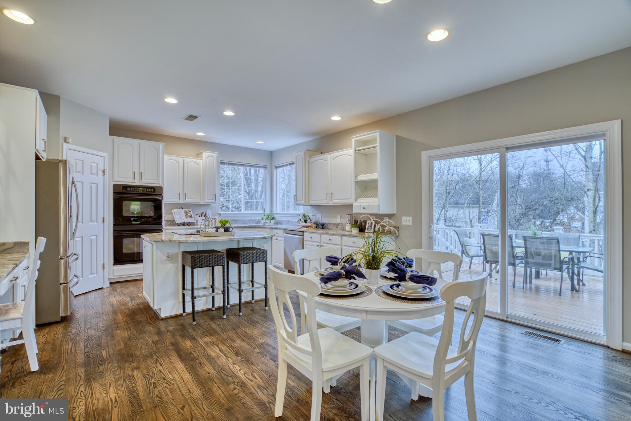 SARATOGA HUNT - Residential