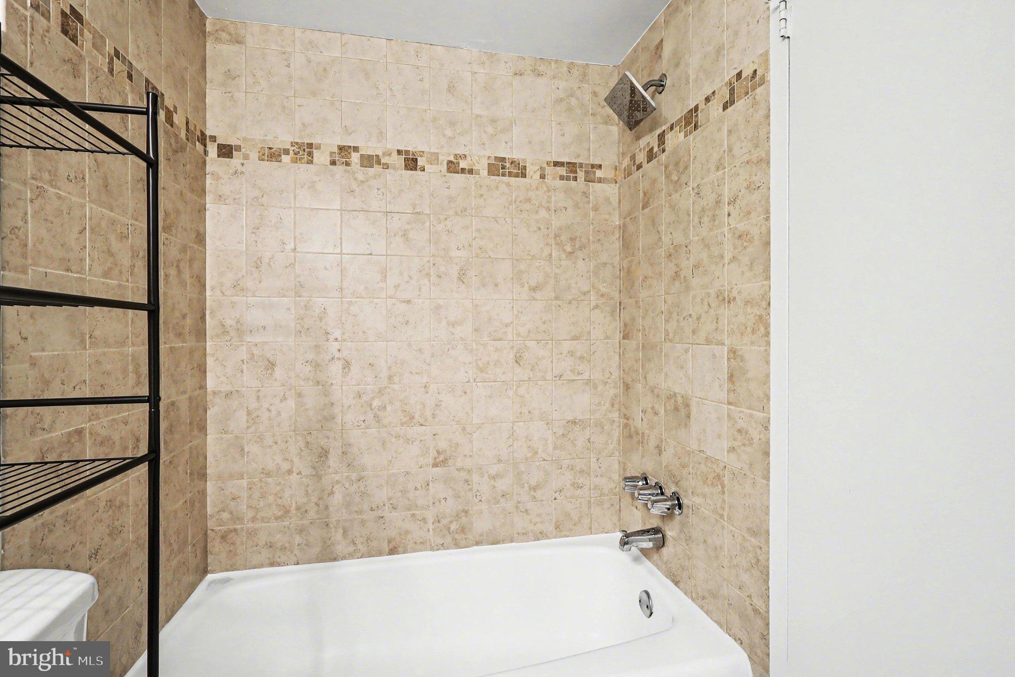 THOMAS CHOICE GARDENS - Residential