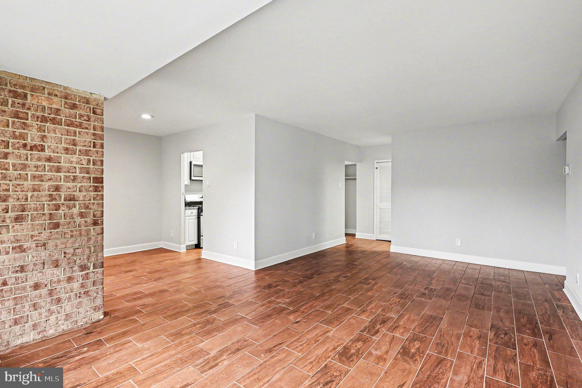 THOMAS CHOICE GARDENS - Residential