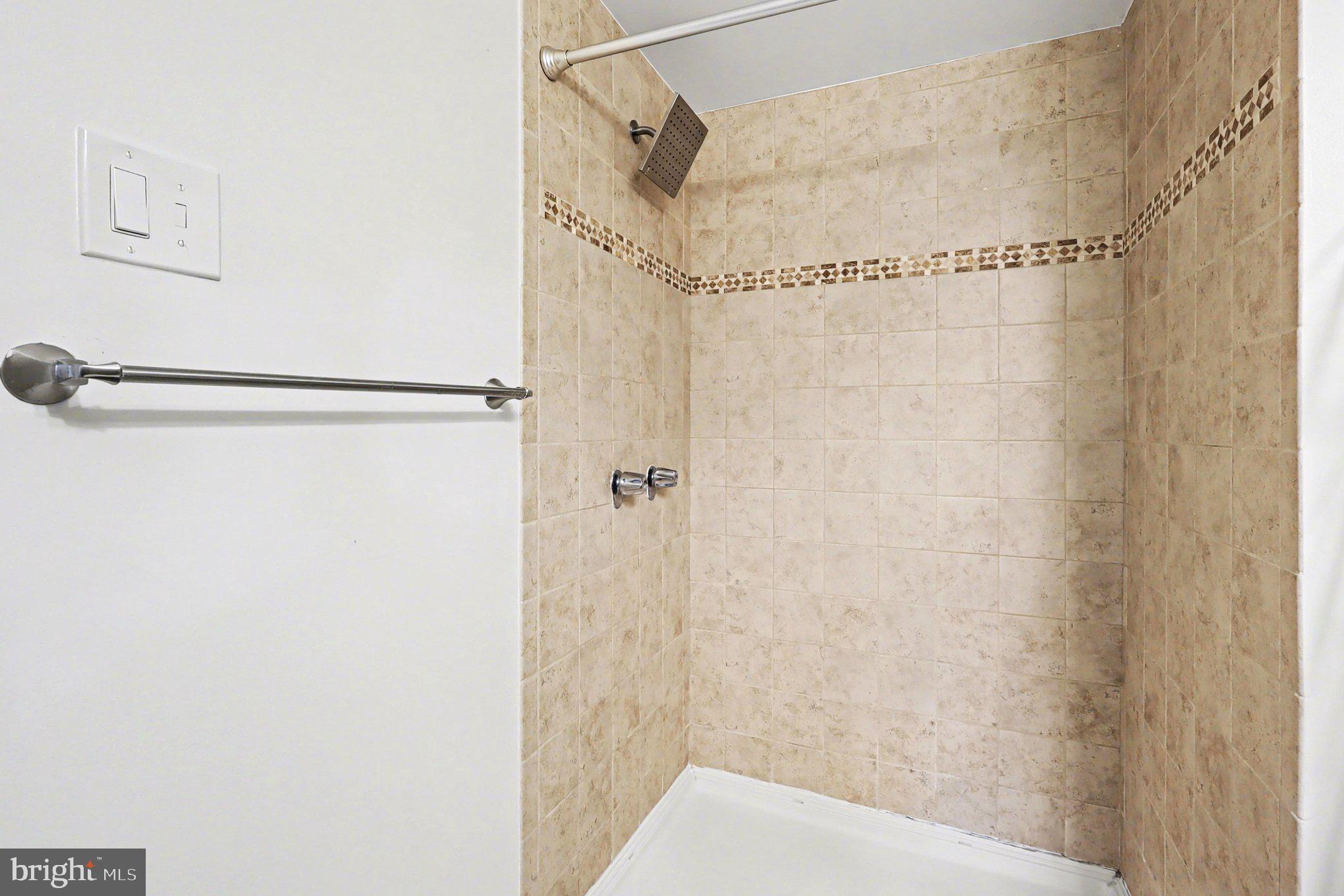 THOMAS CHOICE GARDENS - Residential