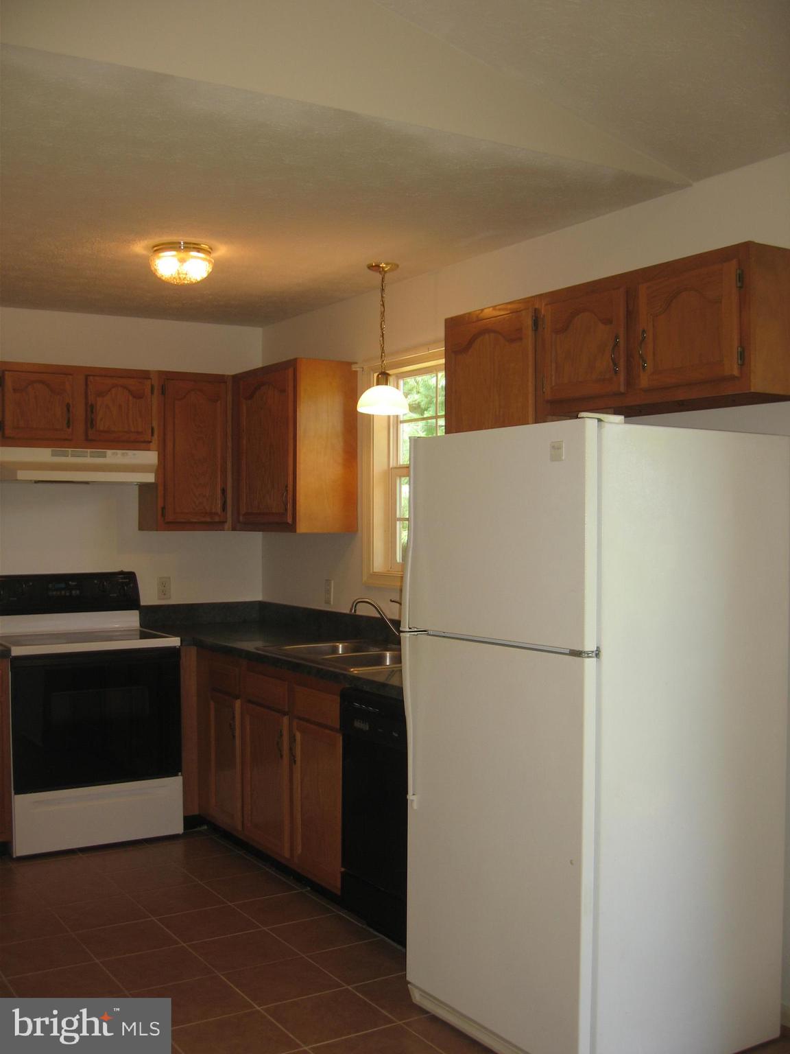 BRIAR RUN - Residential Lease