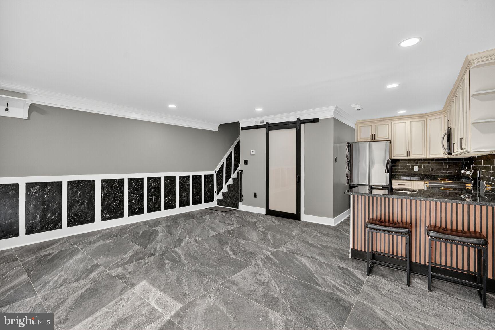 9921 FOREST VIEW PLACE