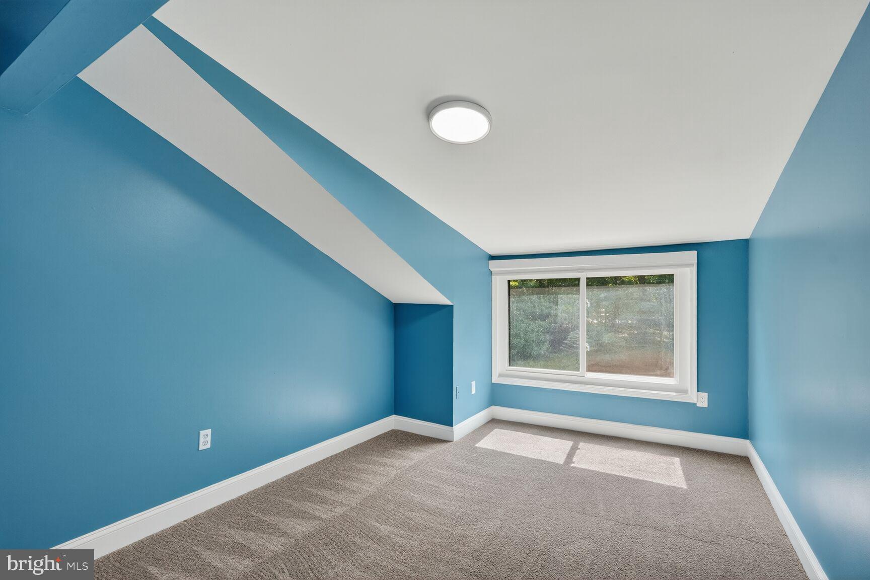 MONTGOMERY VILLAGE - Residential