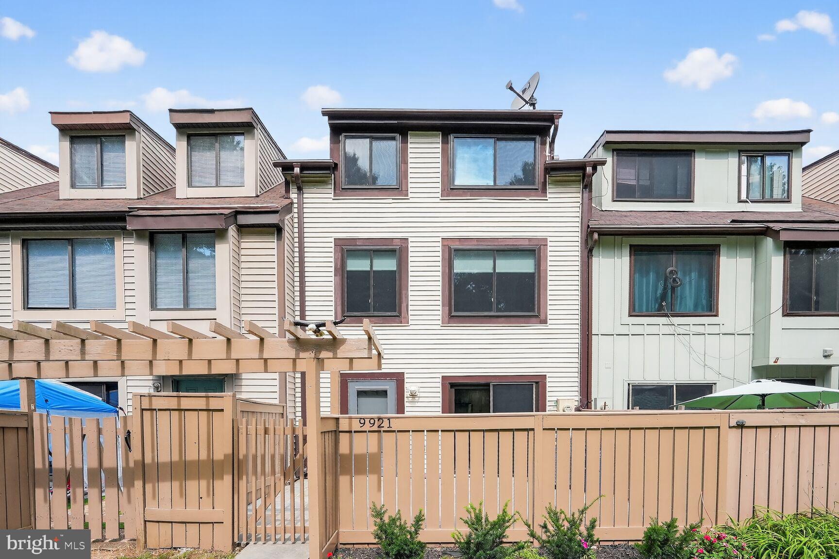 MONTGOMERY VILLAGE - Residential