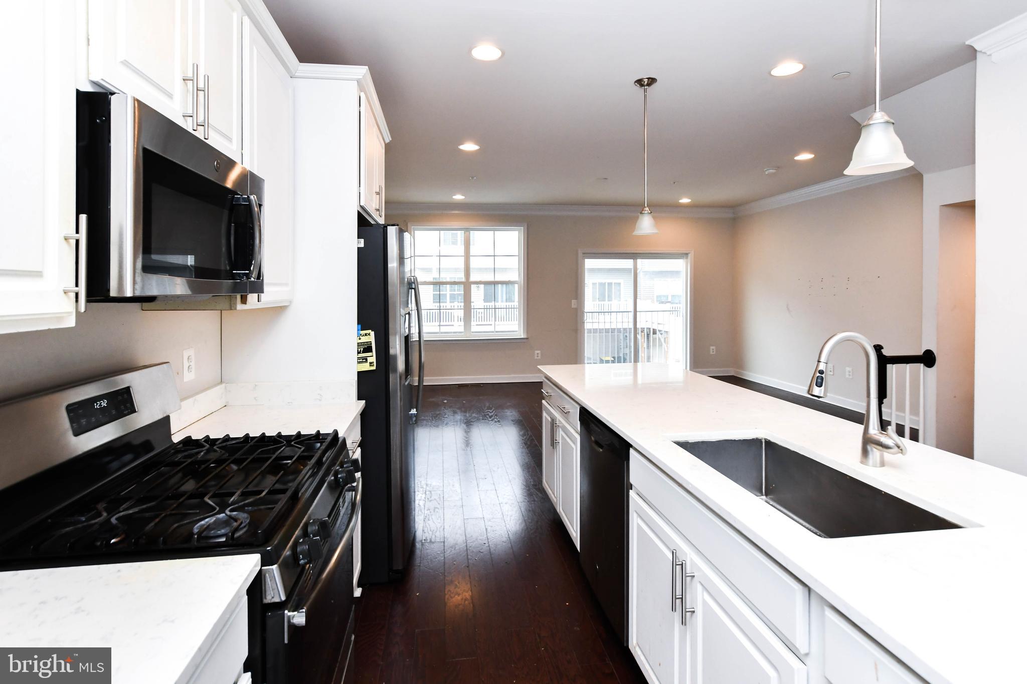 3044 MIA LANE