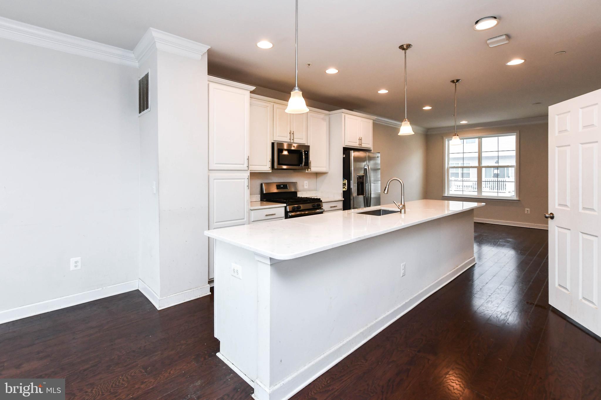 3044 MIA LANE