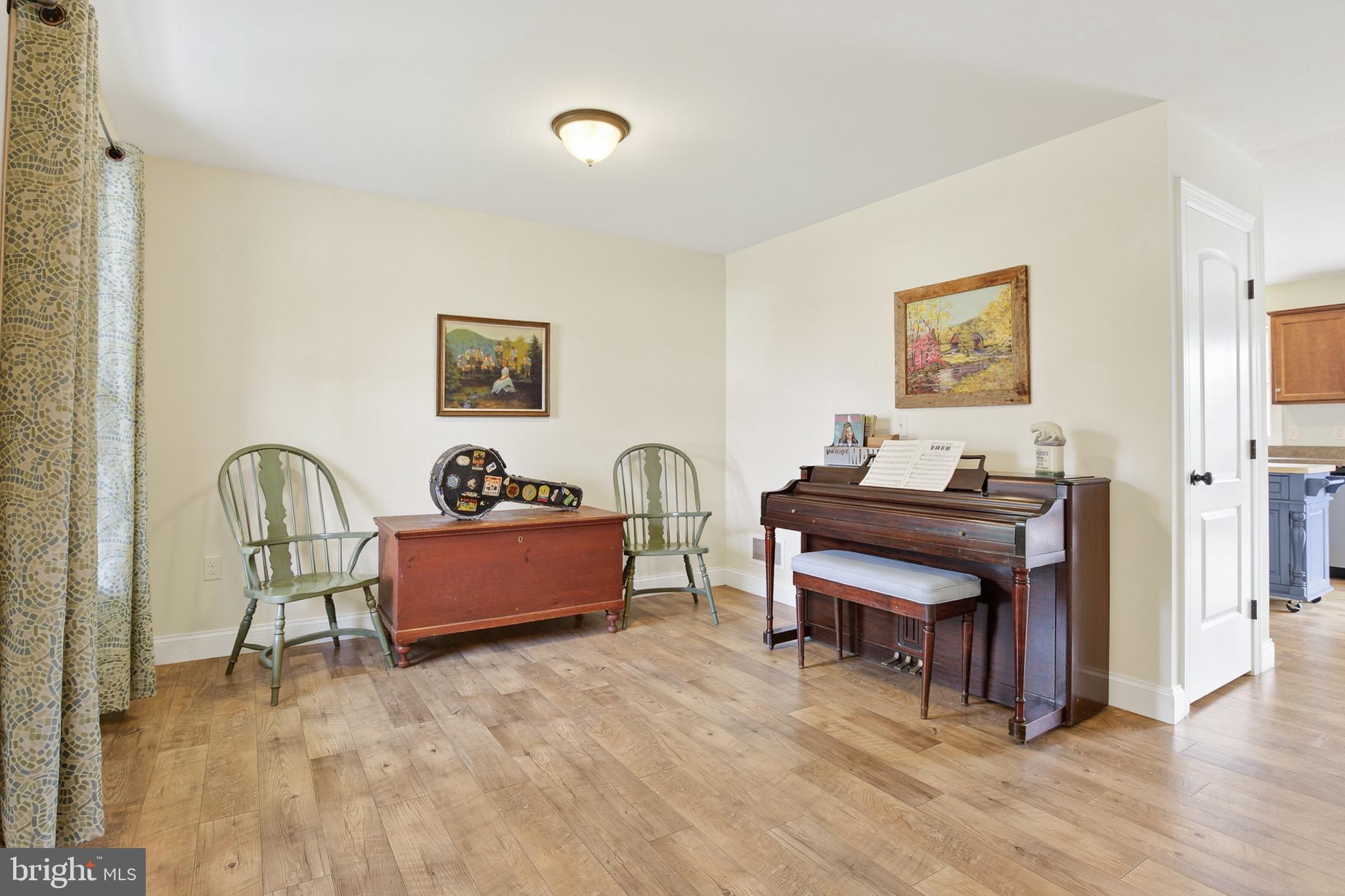 122 LAKESIDE CROSSING