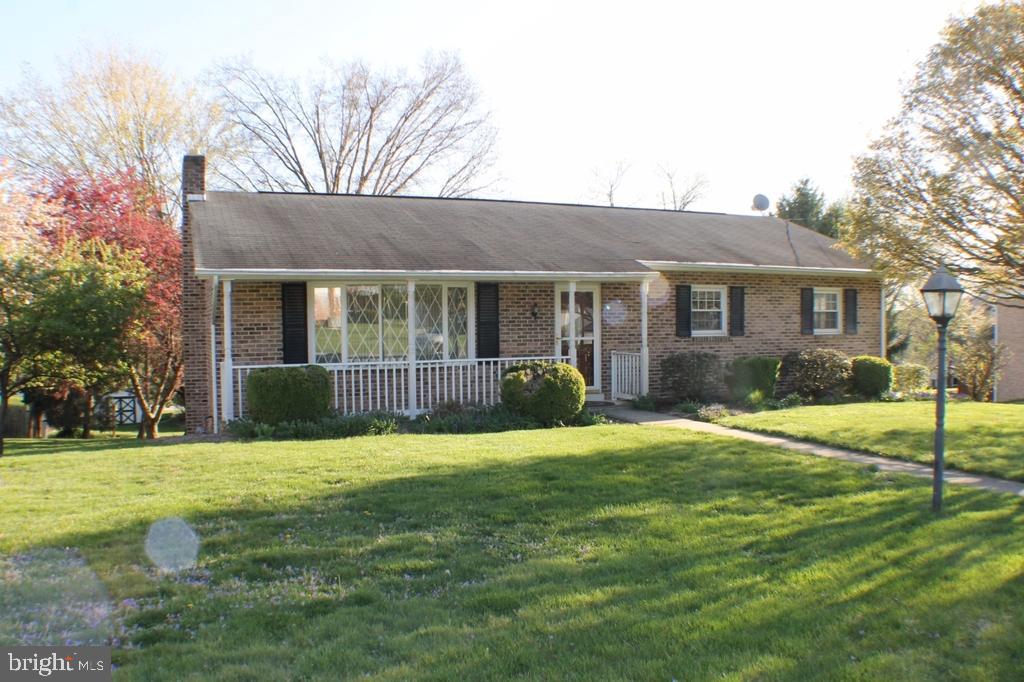 Come see this meticulously kept brick rancher. This great starter home, in Dallastown school dist, features 3BR and 1.5BA. The walk out basement has a large FR w/wood fireplace and 1/2 BA. The over sized 2 car garage allows for plenty of space for the lawn tools. An AC unit was installed in Oct 2015. The Seller is motivated and is looking for offers.