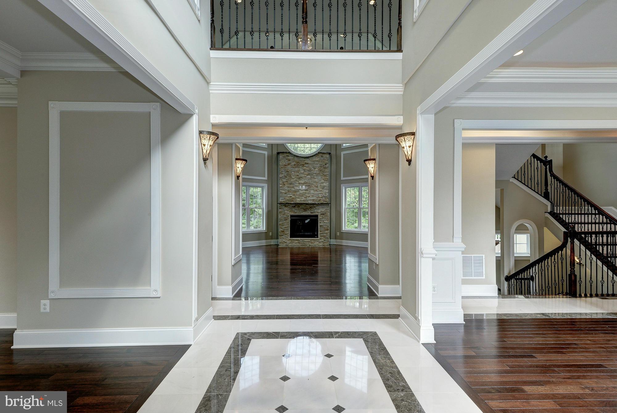 WOODSIDE ESTATES - Residential