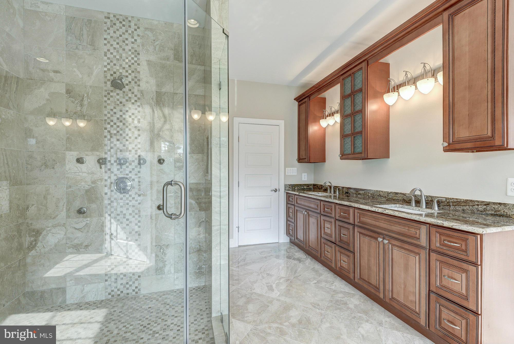 WOODSIDE ESTATES - Residential