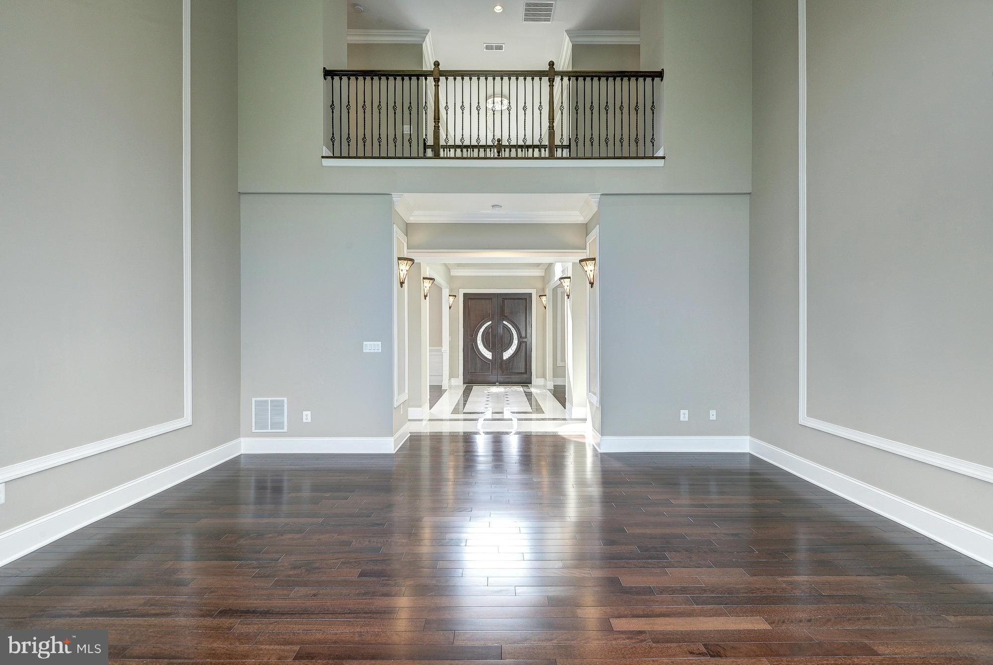 WOODSIDE ESTATES - Residential