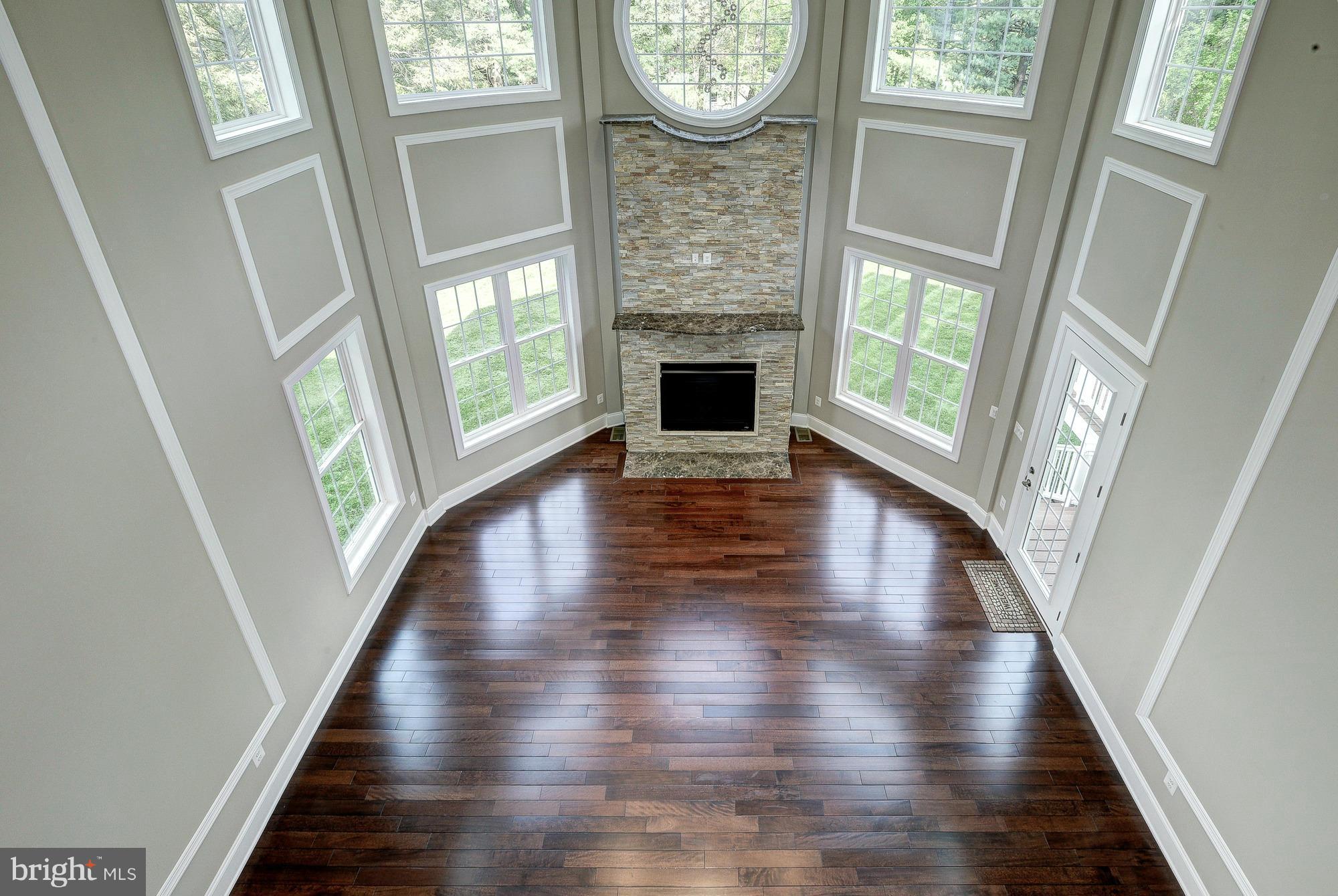 WOODSIDE ESTATES - Residential