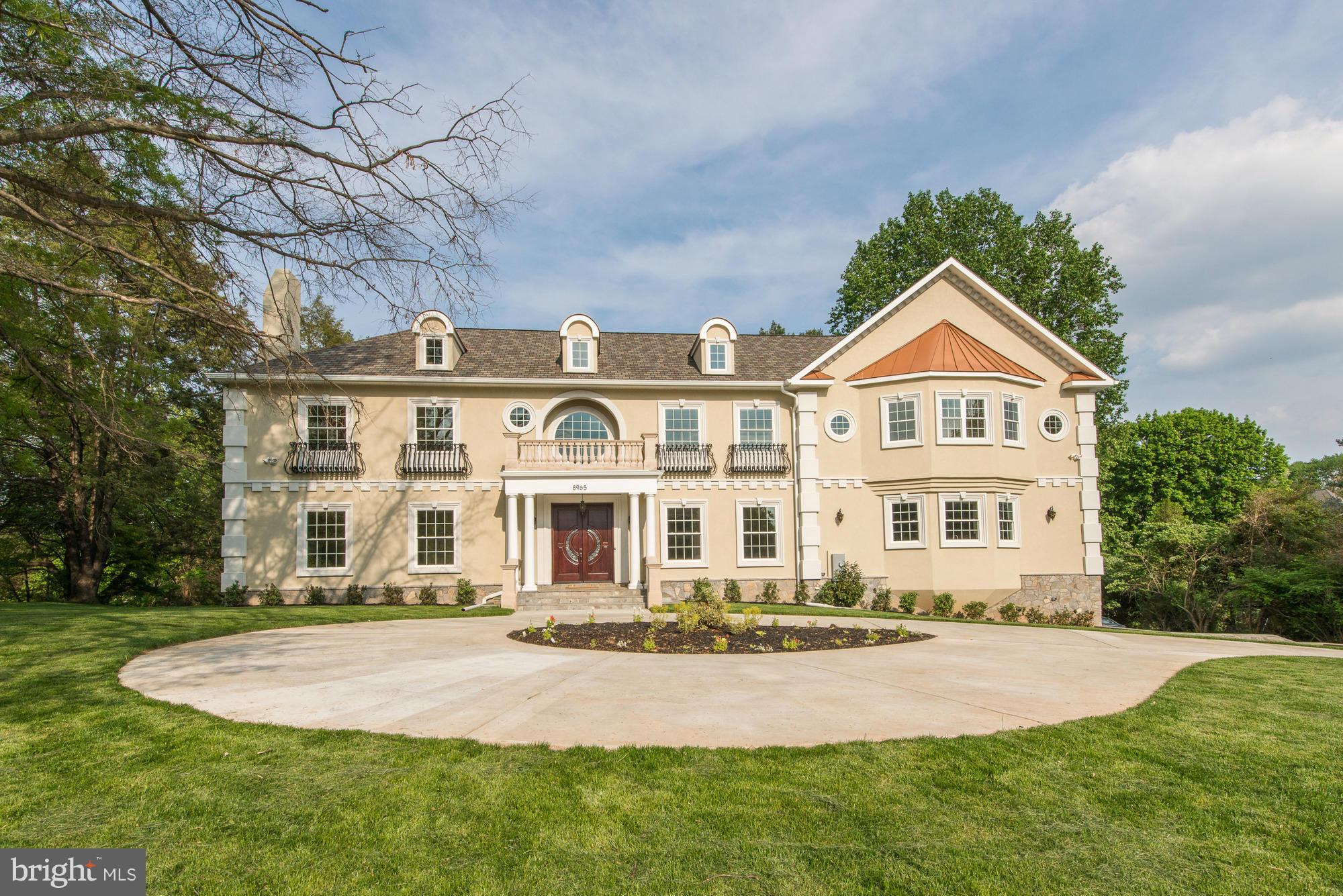 WOODSIDE ESTATES - Residential