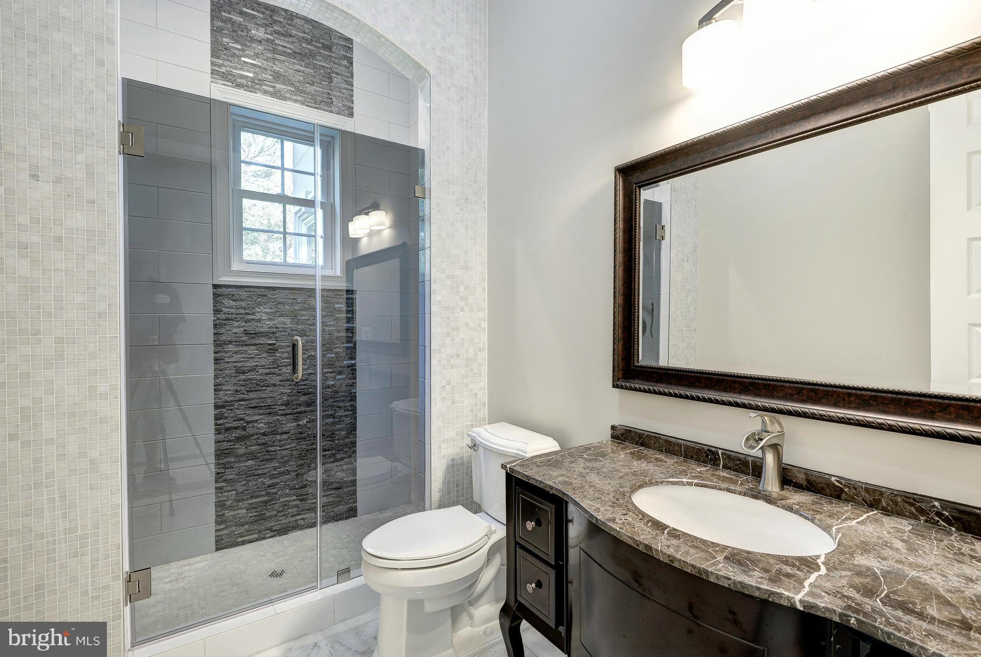 WOODSIDE ESTATES - Residential