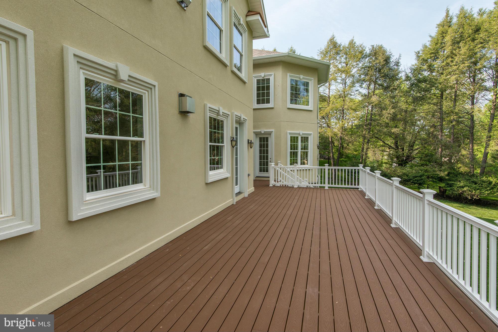 WOODSIDE ESTATES - Residential