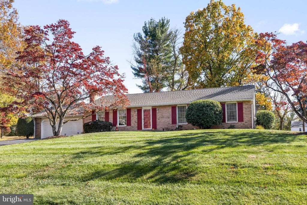 Photo of 25 Walters Lane, ROYERSFORD, PA 19468 (MLS # PAMC2160196)
