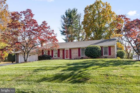 Photo of 25 Walters Lane, ROYERSFORD, PA 19468 (MLS # PAMC2160196) Photo of 25 Walters Lane, ROYERSFORD, PA 19468 (MLS # PAMC2160196)