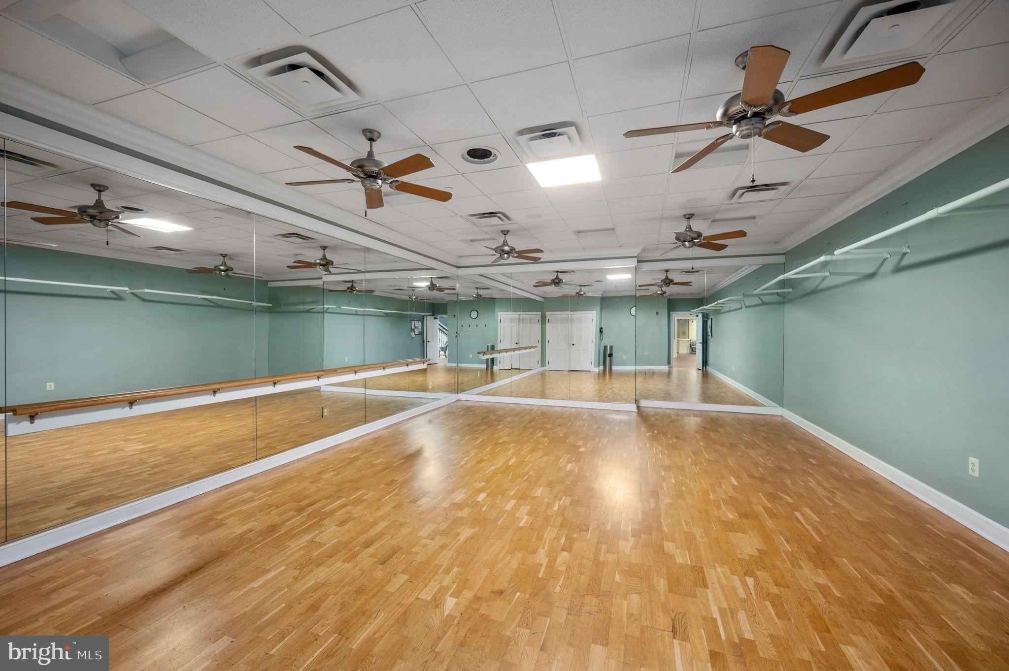 REGENCY AT DOMINION VALLEY - Residential