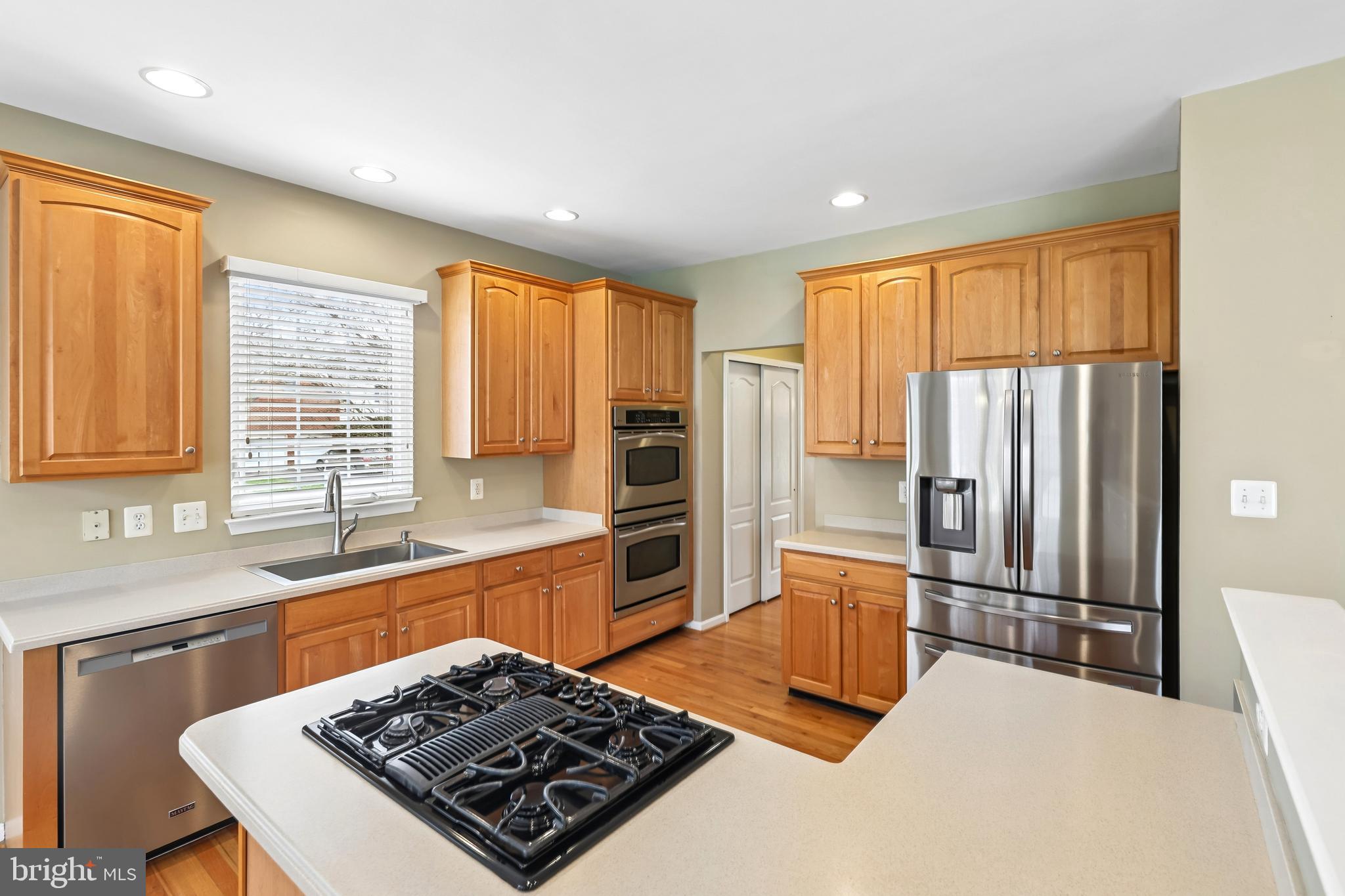 SOUTH RIDING - Residential