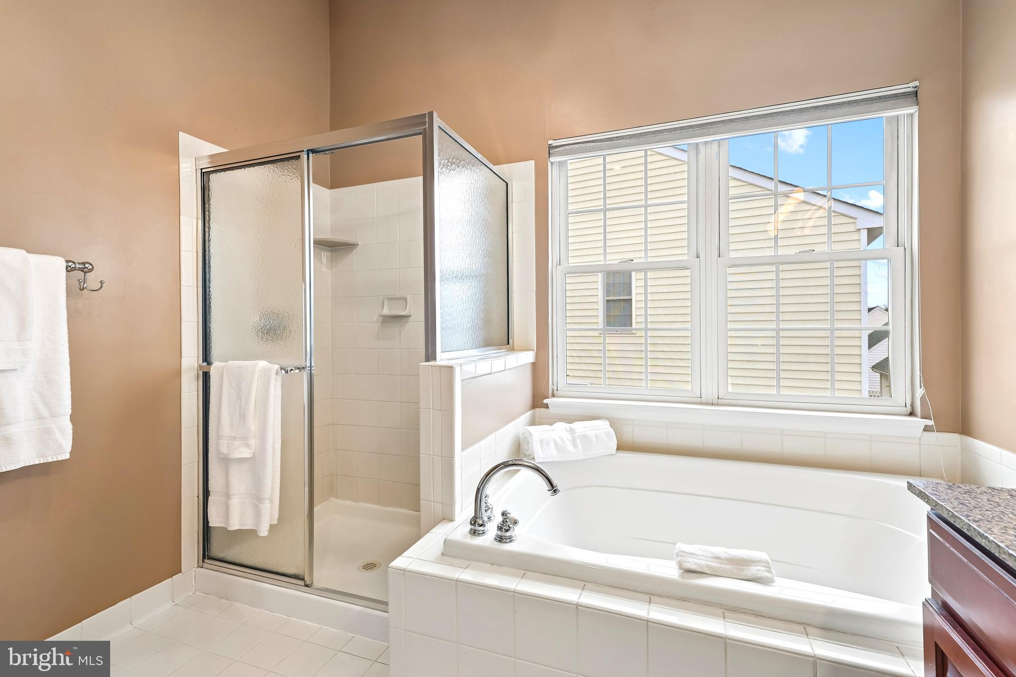 SOUTH RIDING - Residential