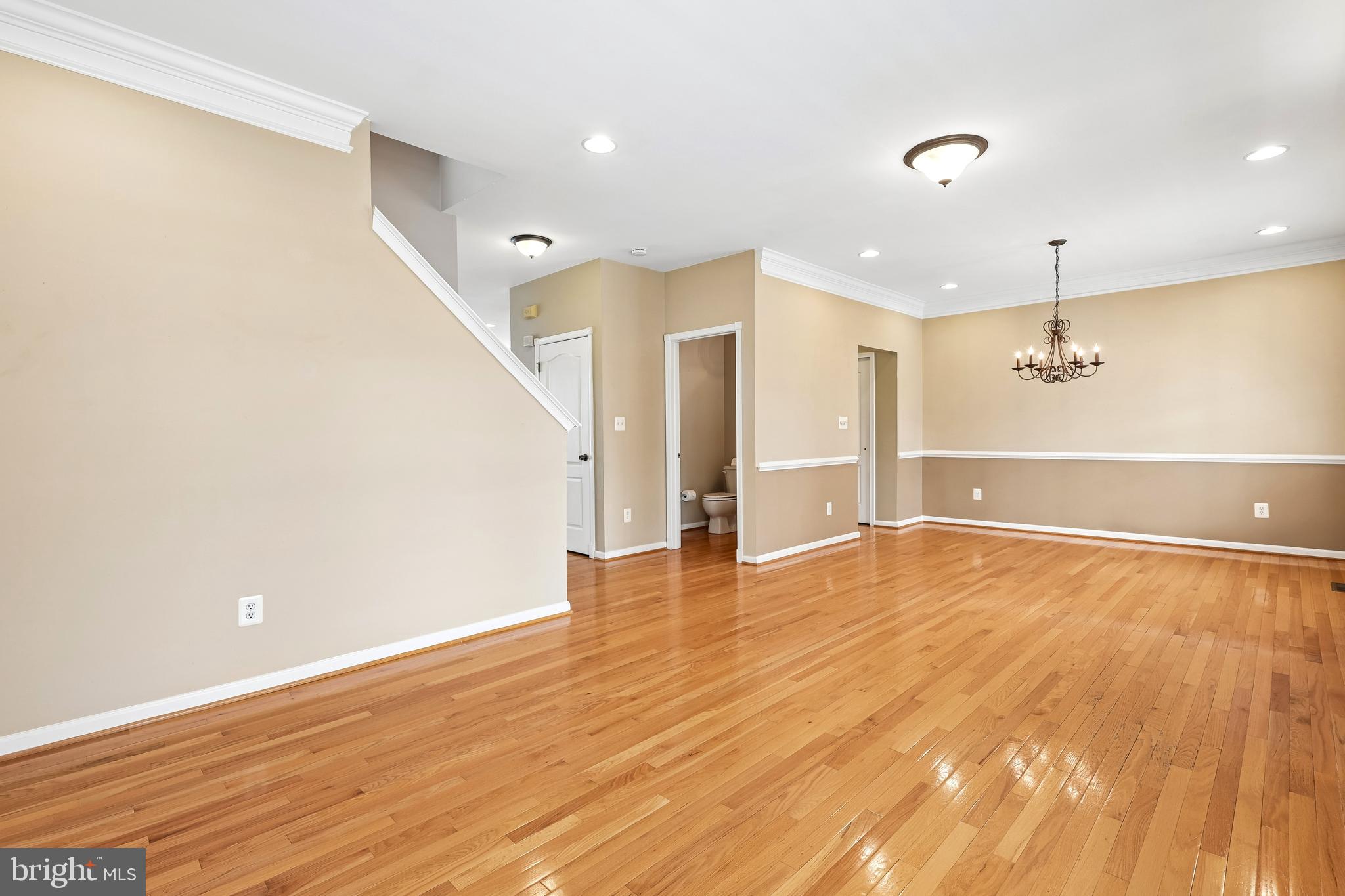 SOUTH RIDING - Residential