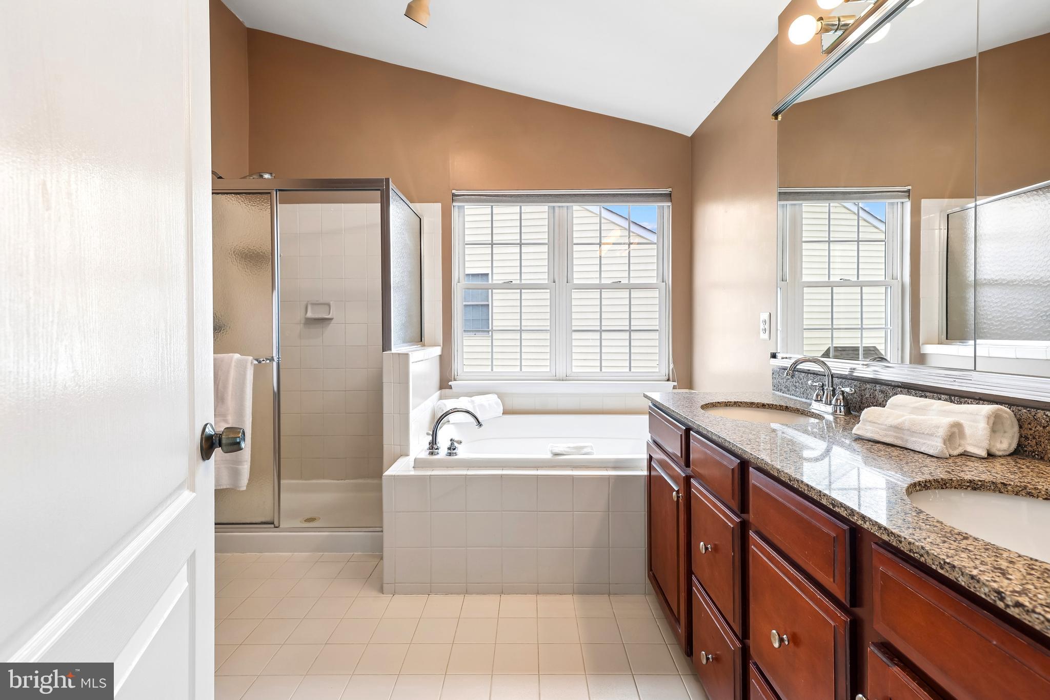 SOUTH RIDING - Residential