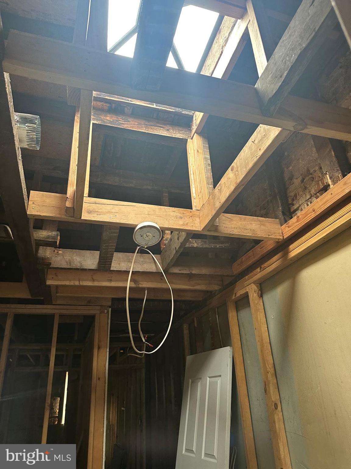 SANDTOWN-WINCHESTER - Residential