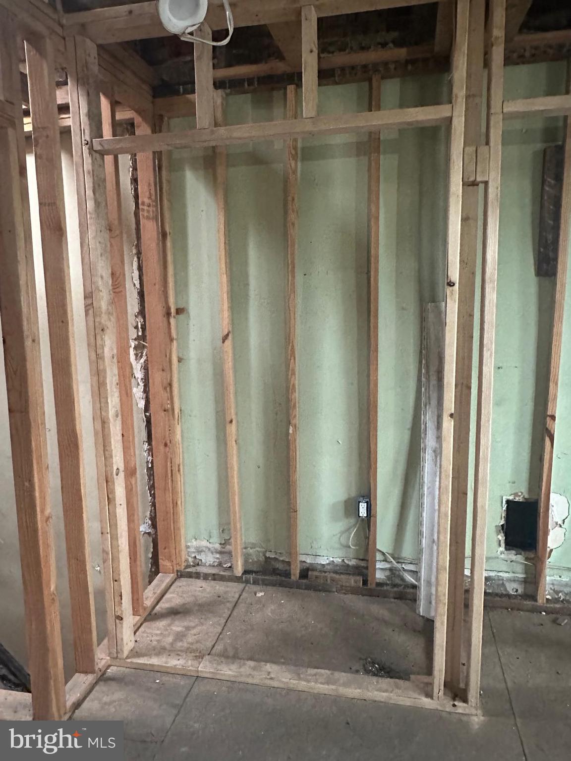 SANDTOWN-WINCHESTER - Residential