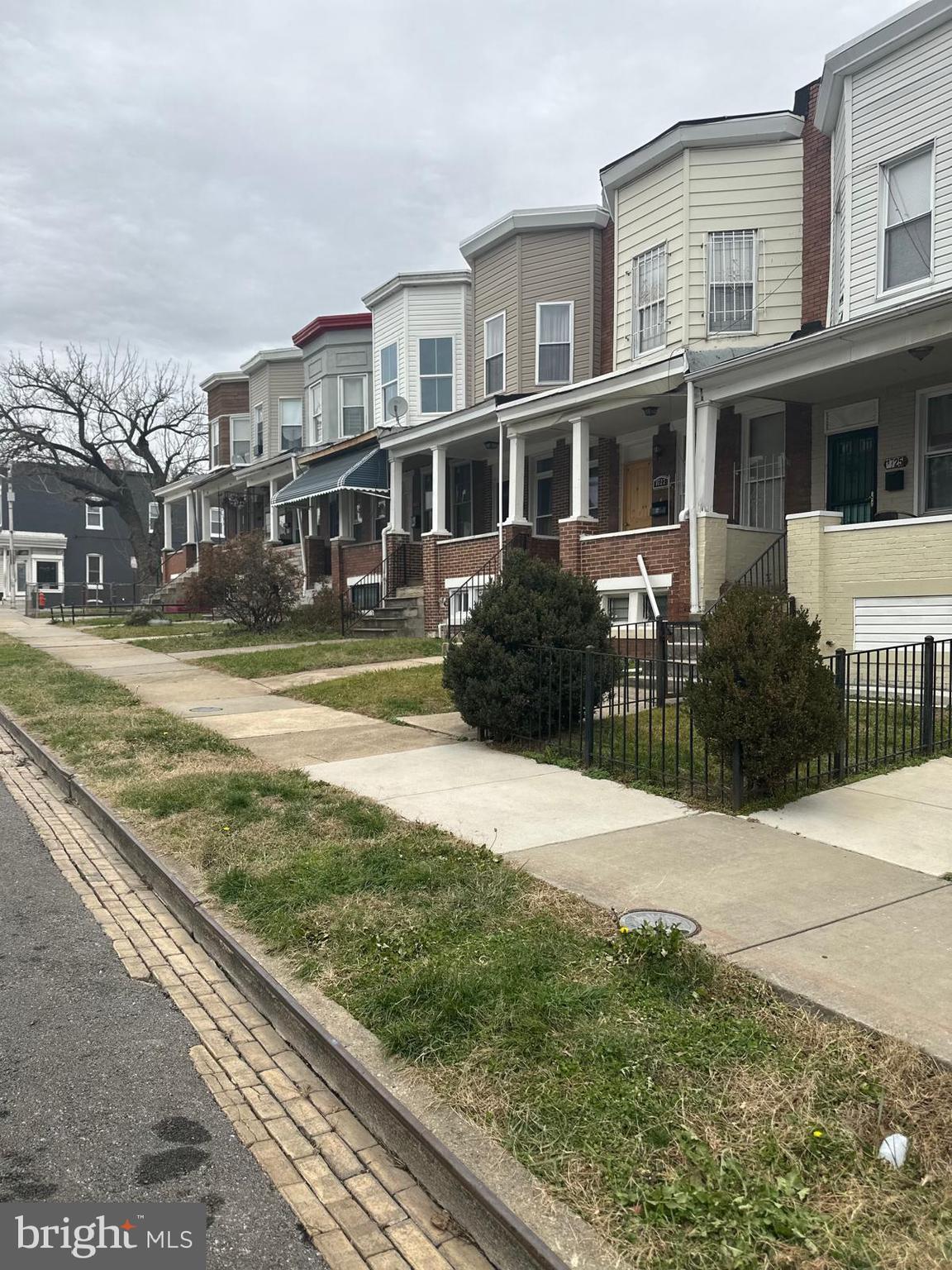 SANDTOWN-WINCHESTER - Residential