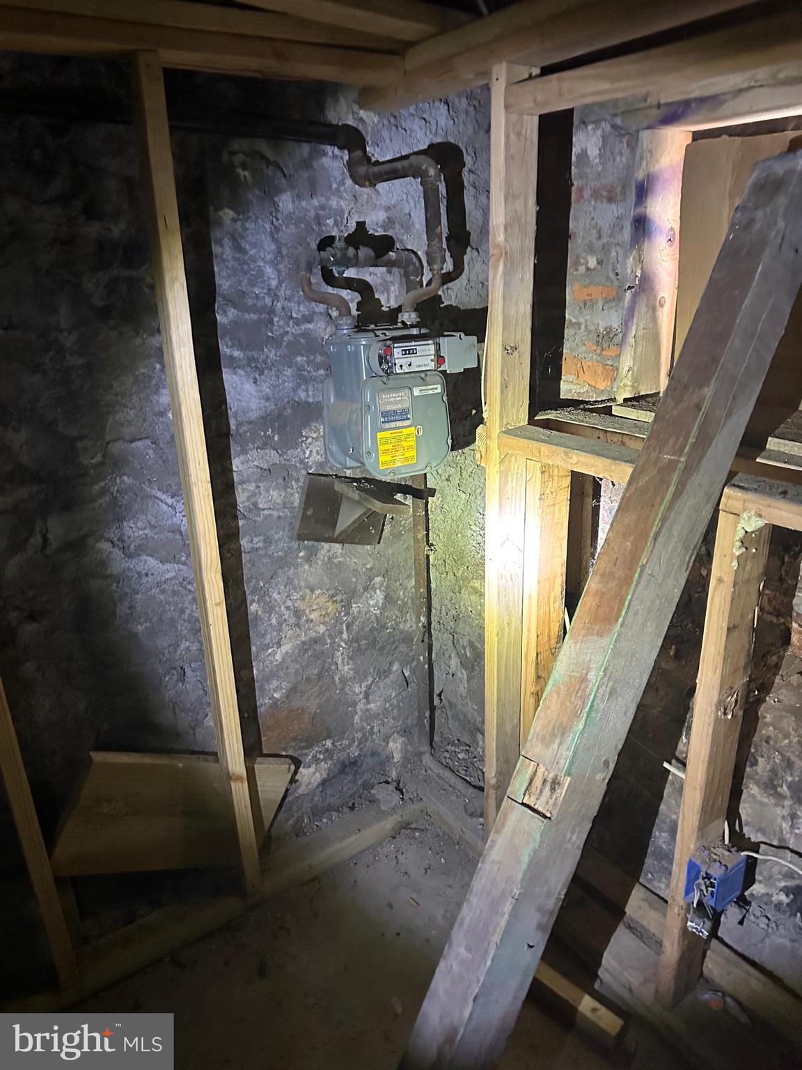 SANDTOWN-WINCHESTER - Residential