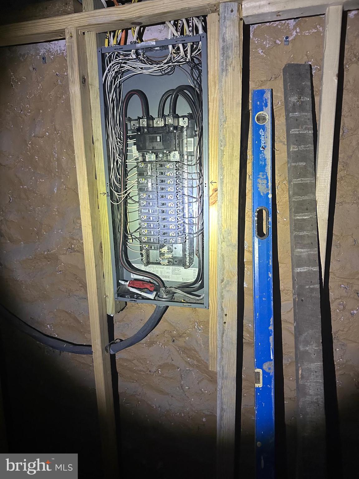 SANDTOWN-WINCHESTER - Residential