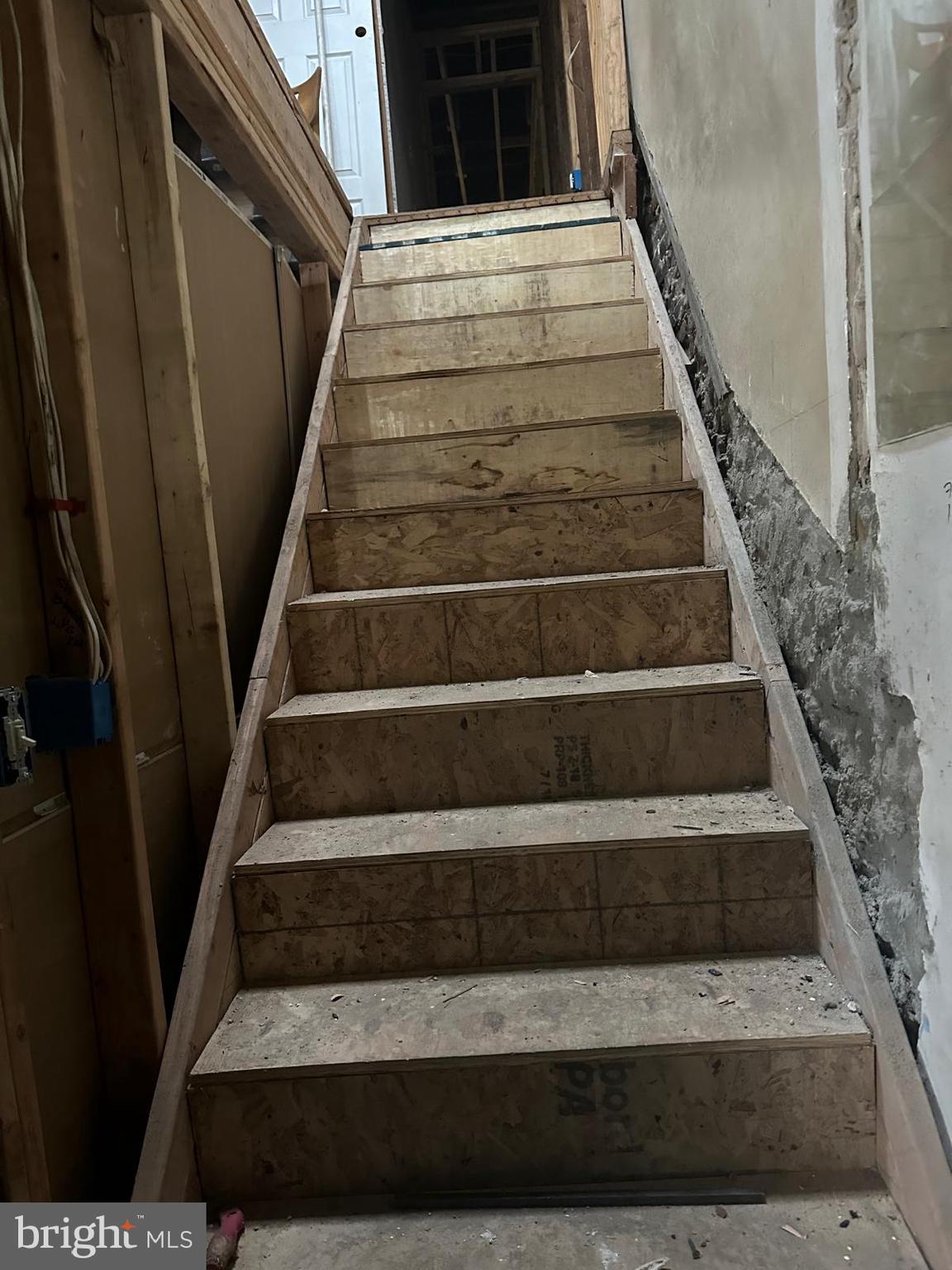 SANDTOWN-WINCHESTER - Residential