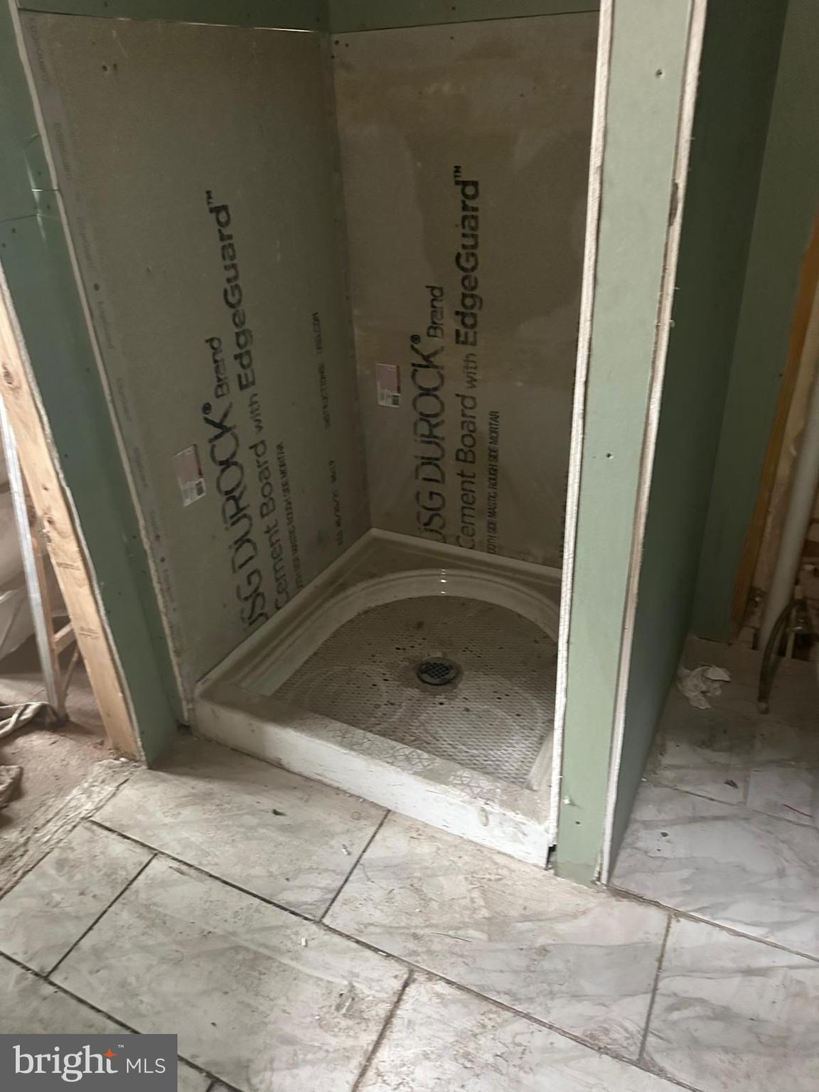 SANDTOWN-WINCHESTER - Residential