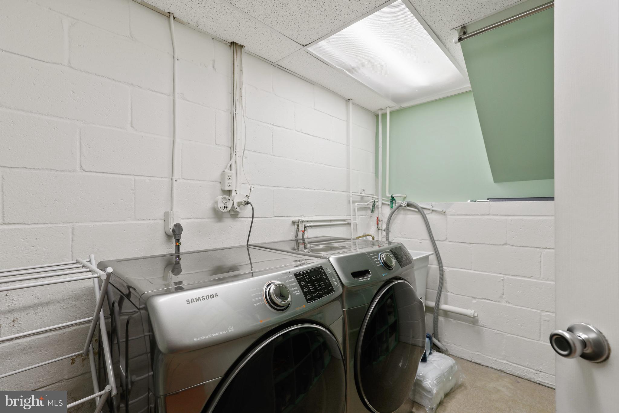 CAMPUS HILLS - Residential