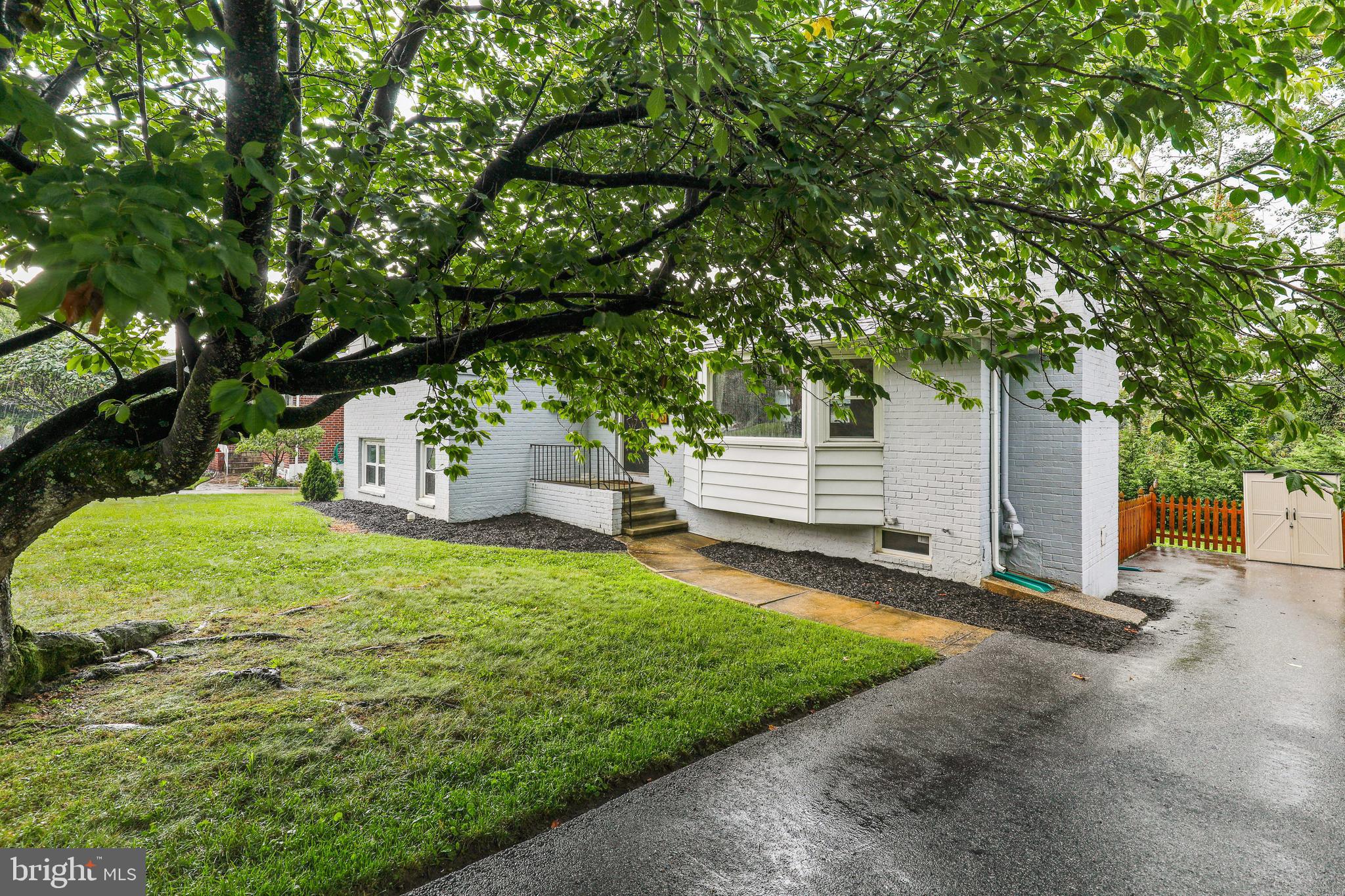 CAMPUS HILLS - Residential