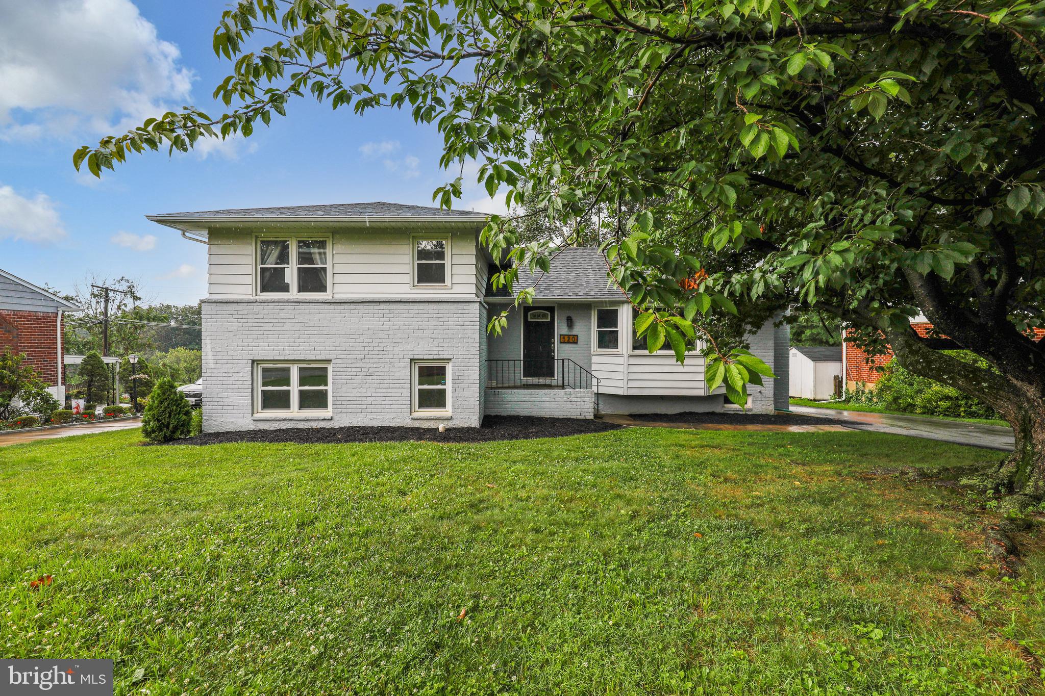 CAMPUS HILLS - Residential