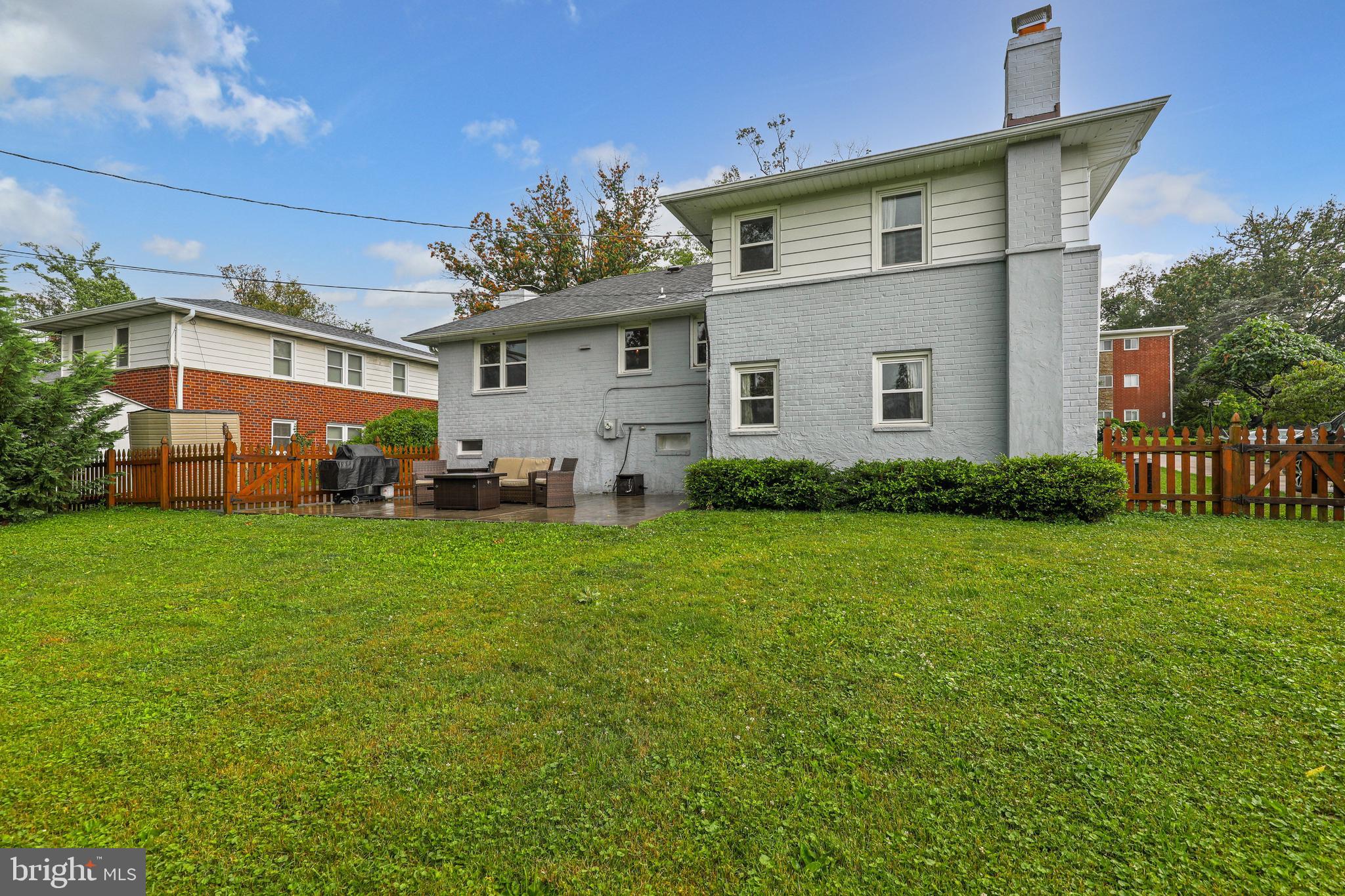 CAMPUS HILLS - Residential