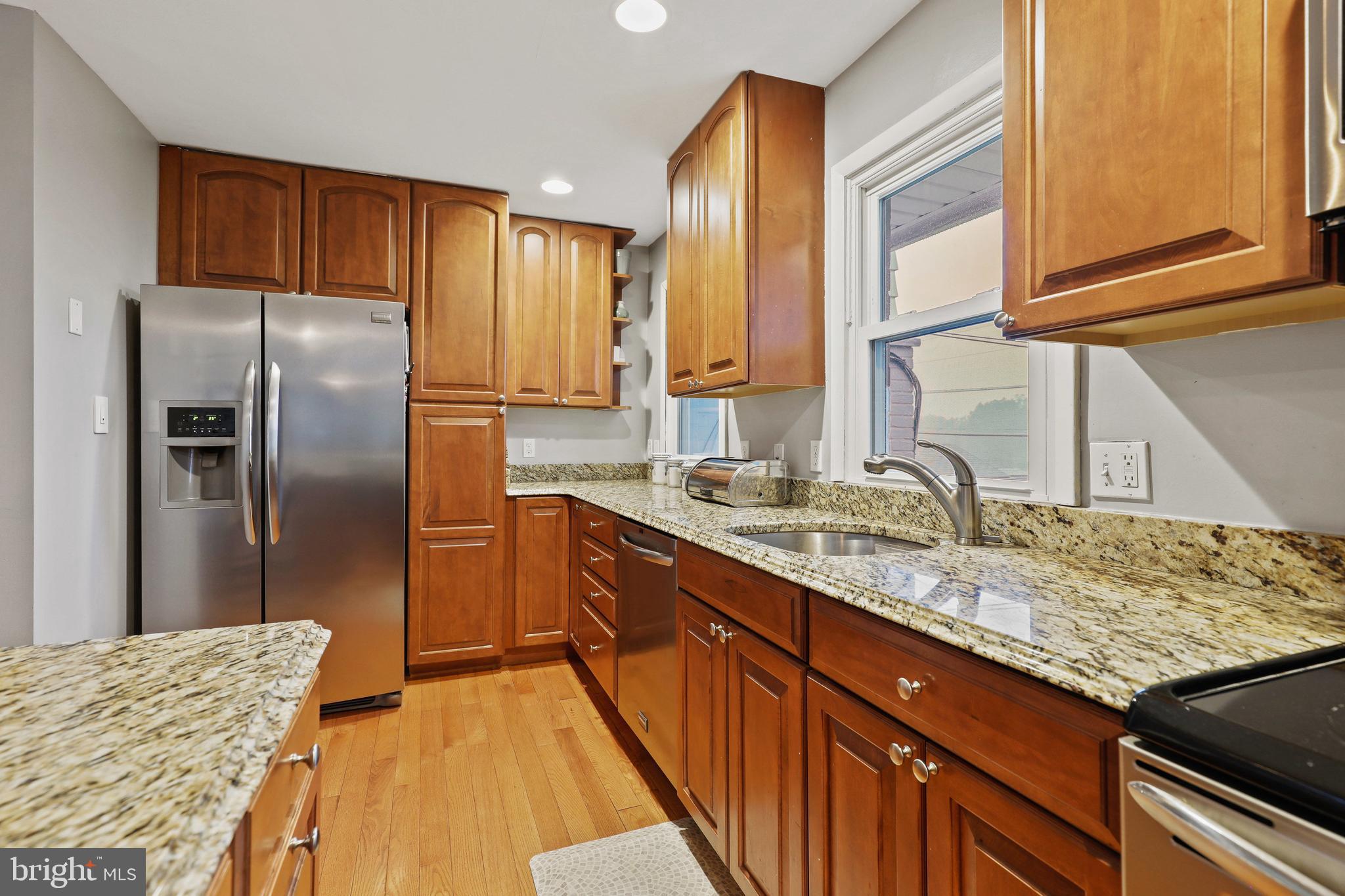 CAMPUS HILLS - Residential