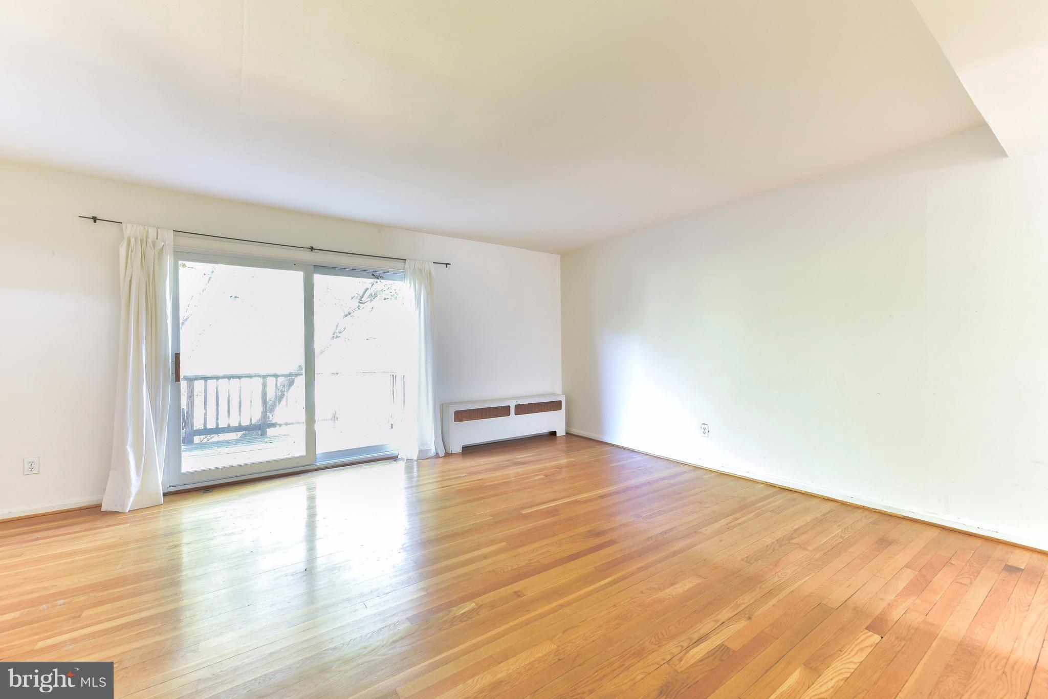 WARWICK VILLAGE - Residential