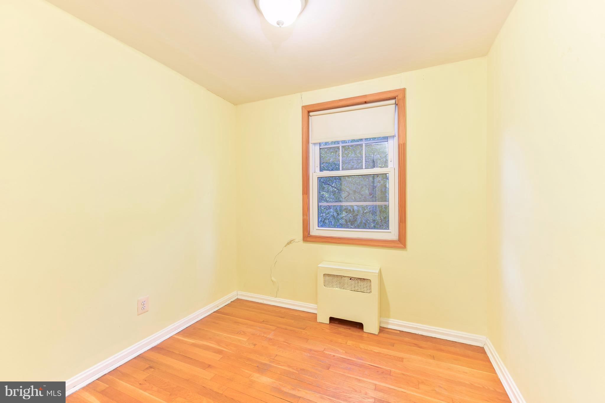 WARWICK VILLAGE - Residential