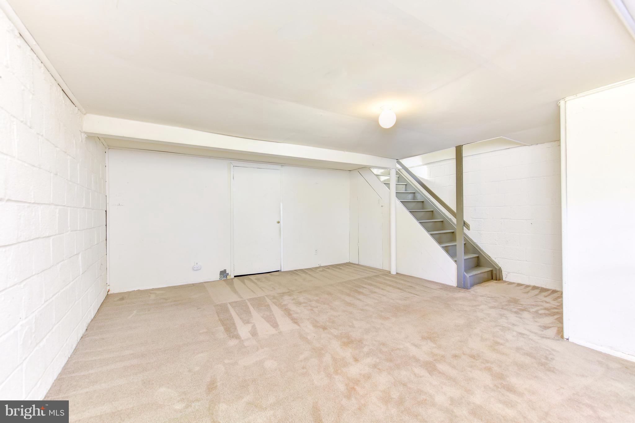 WARWICK VILLAGE - Residential