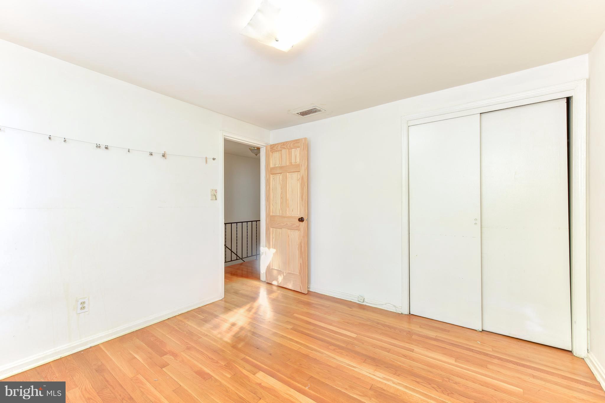 WARWICK VILLAGE - Residential