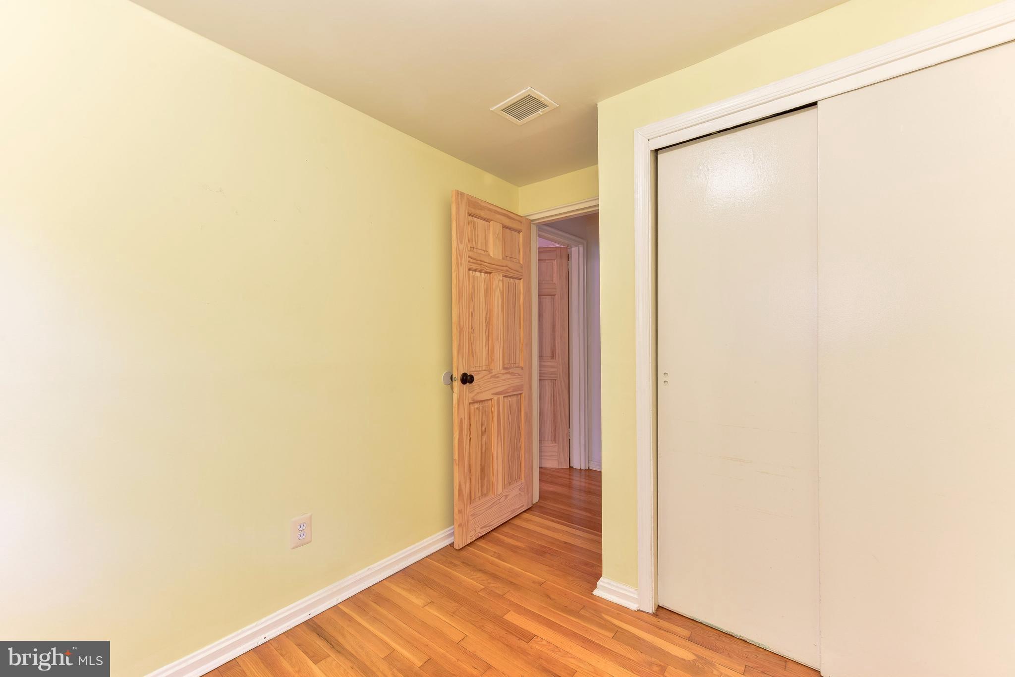 WARWICK VILLAGE - Residential