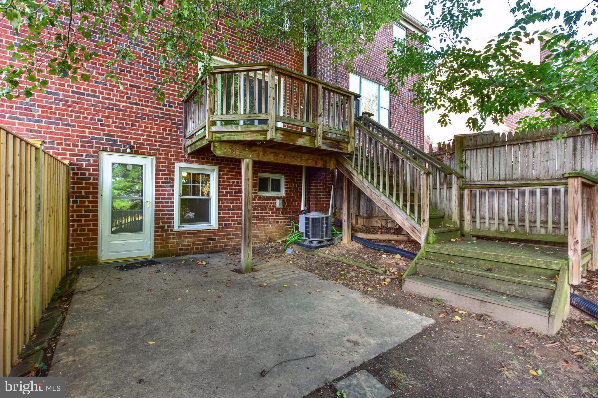 WARWICK VILLAGE - Residential