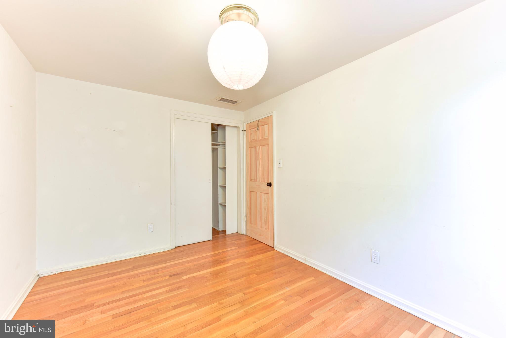 WARWICK VILLAGE - Residential