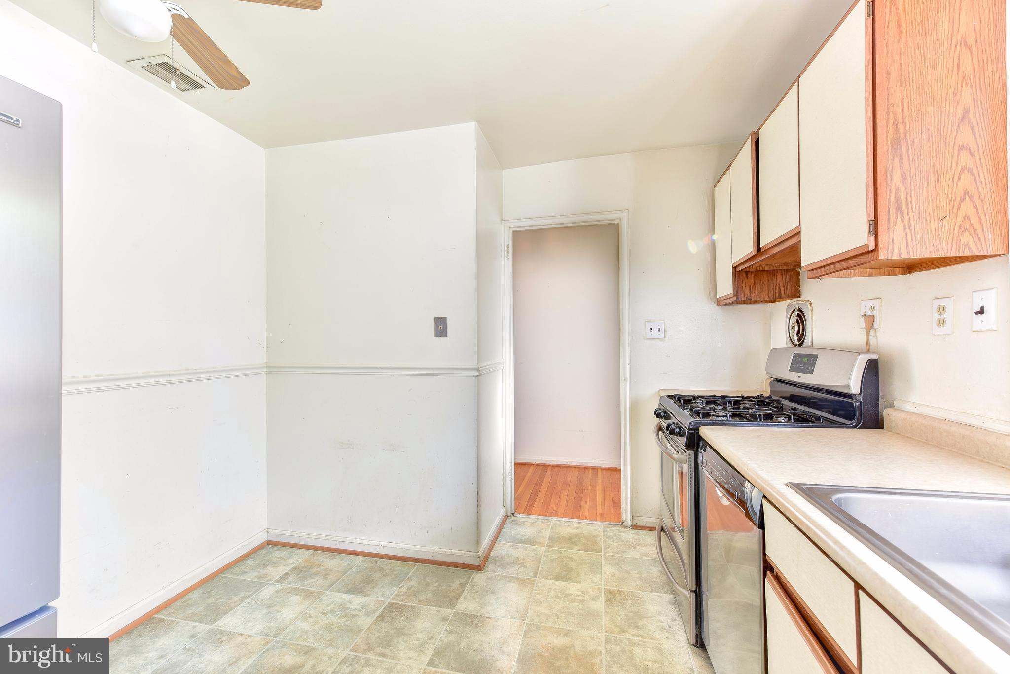 WARWICK VILLAGE - Residential